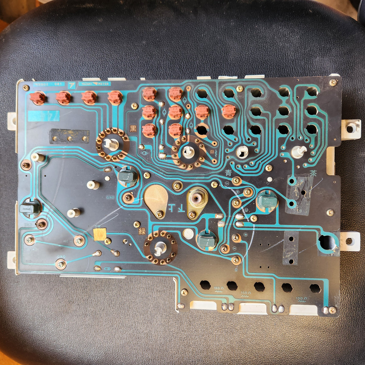 Isuzu F-Series FRR FRR32HB-3003674 - Instrument Cluster PN: 69873-830