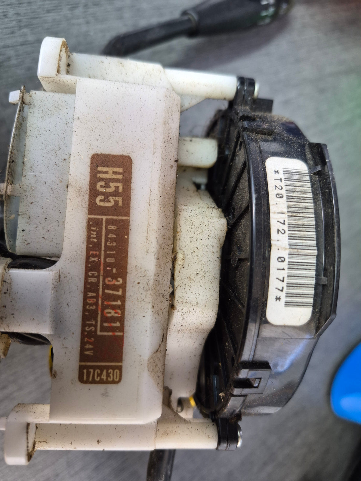 Toyota Dyna 2001-2011 XZU304 - Combination Switch