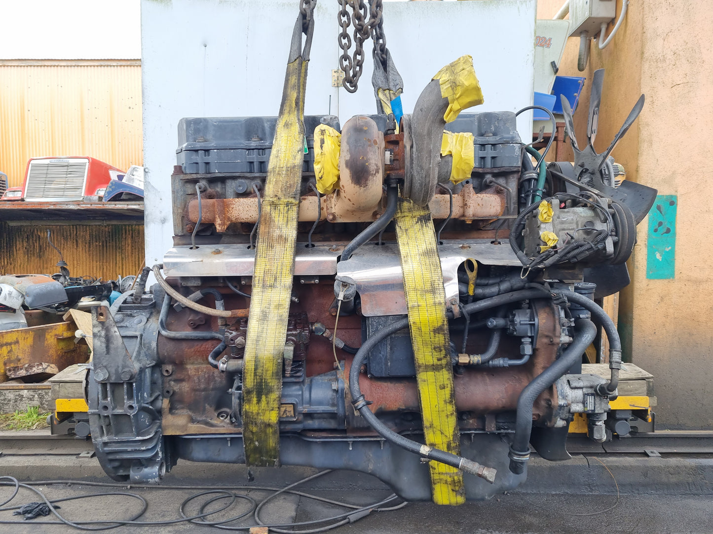 Mack CH Series CH688 CH - Engine PN: 3204 4265