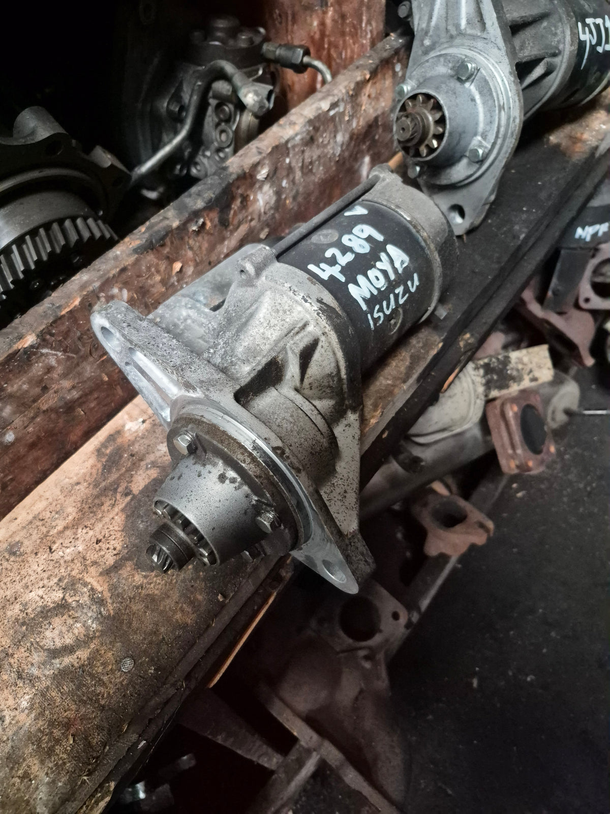 Nissan Atlas All Series ALR85 - Starter Motor