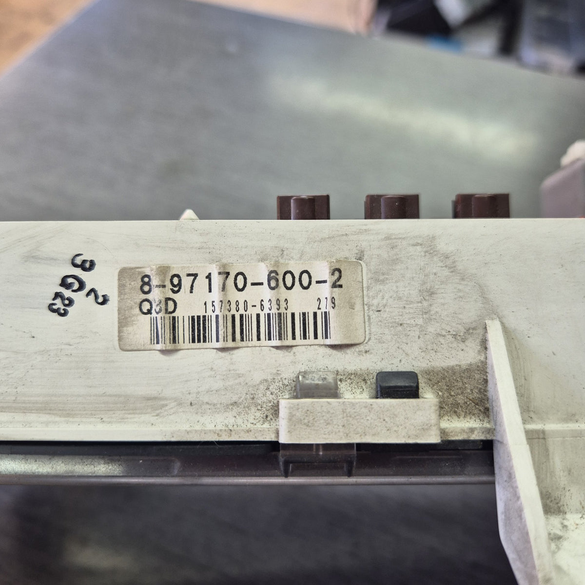 2005 Isuzu N-Series NPR NPR66L - Instrument Cluster PN: 8-97170-600-2