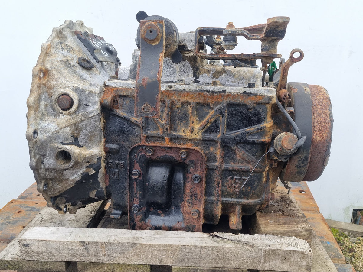 1995 Isuzu N-Series NRR NRR32- Trans/Gearbox PN:
