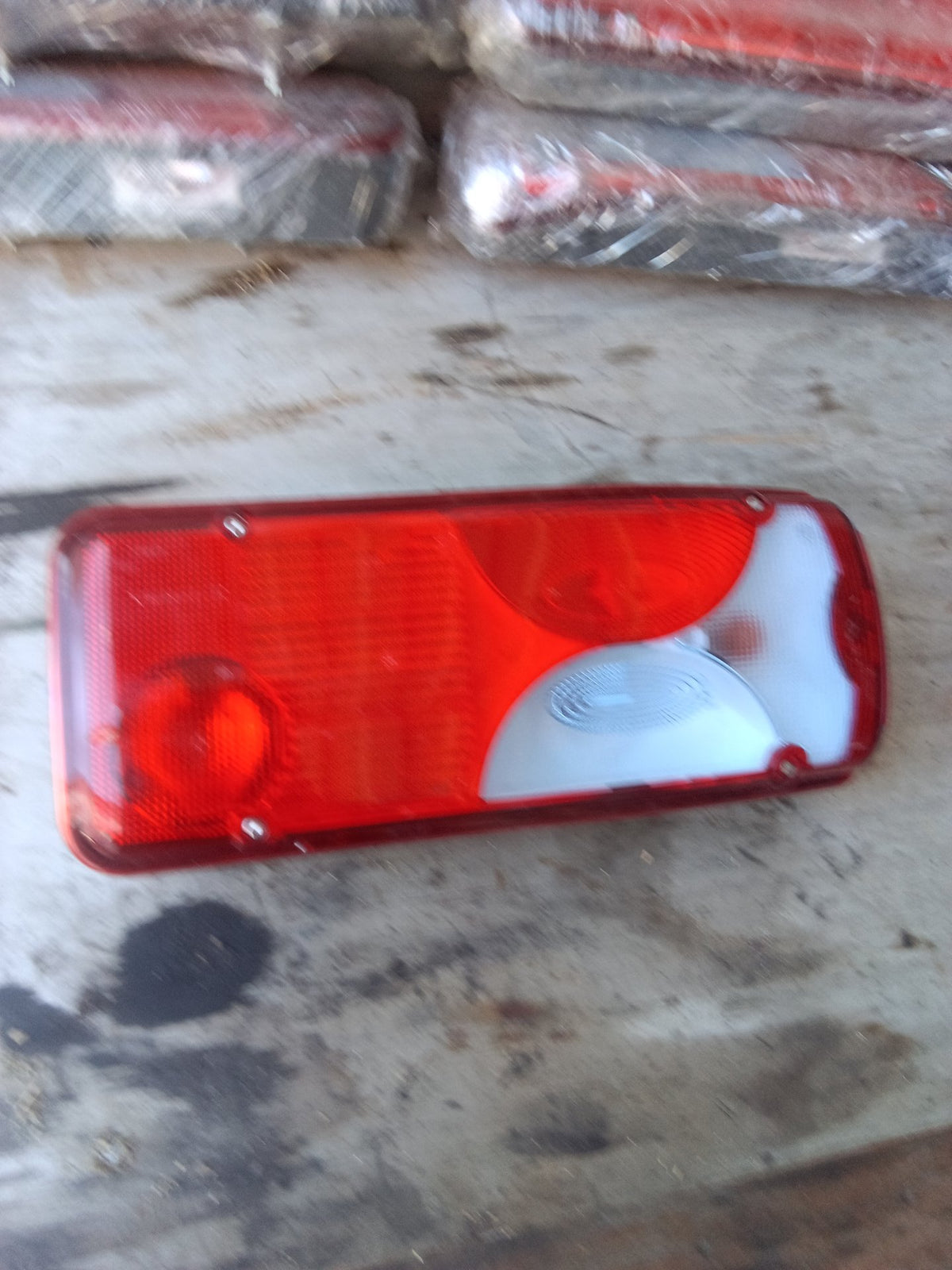 - Eye Level Brake Light PN: MN046R