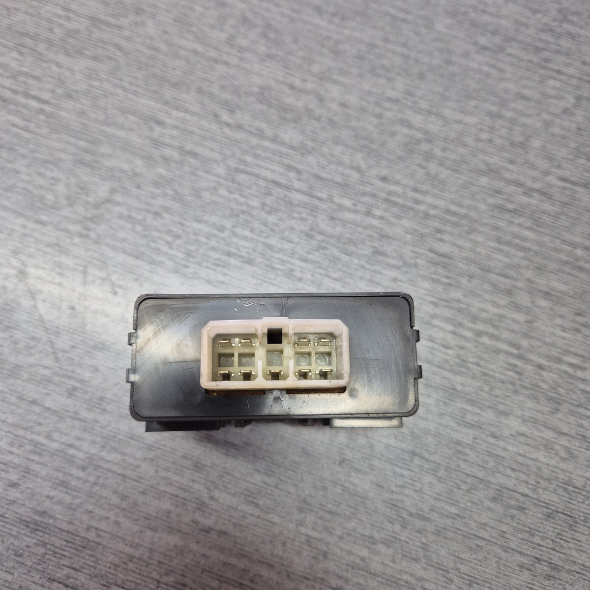 1997 Isuzu Forward FRR33L3S - Electrical PN: 1-82540046-0