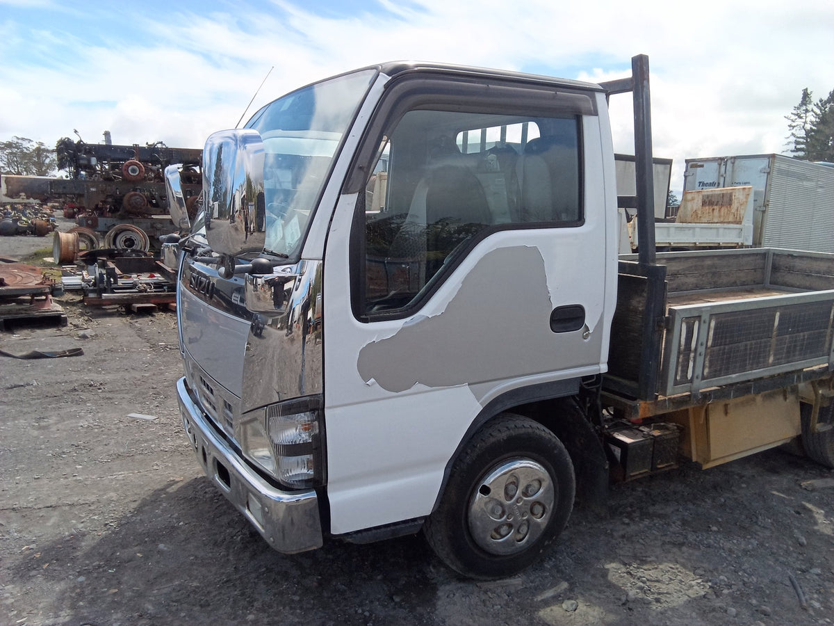 2005 Isuzu Elf NHR69