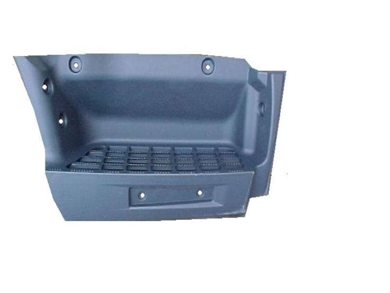 Mitsubishi Canter FE7/FE8 2005-2011 - RH Step Bucket (Wide) PN: MB0913R