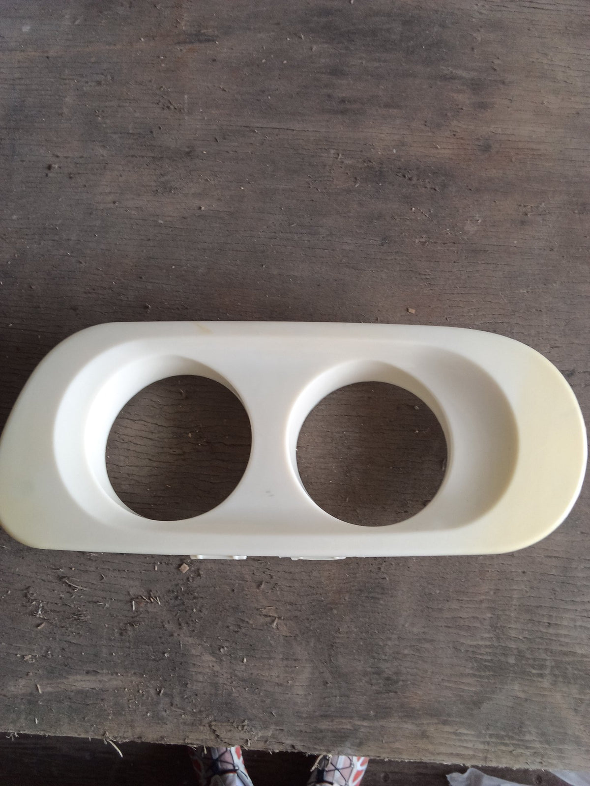 DAF CF Series - Fog light surround PN: DF02 35