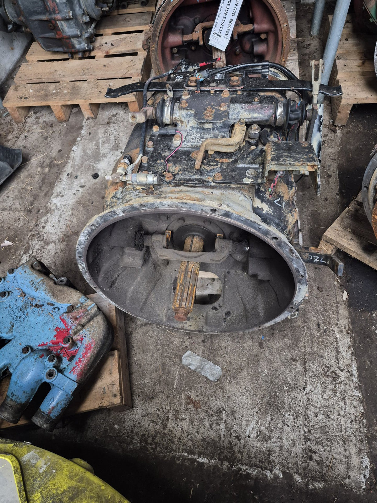 2008 International All Models 9800 R576416 - Road Ranger Gearbox PN: W12477G