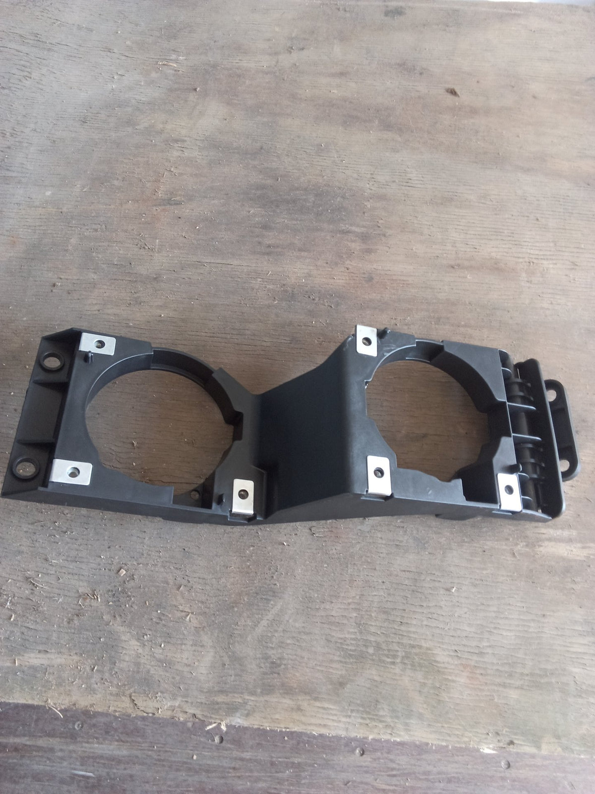 Scania R-series - Right Spotlight Bracket PN: SC04 22