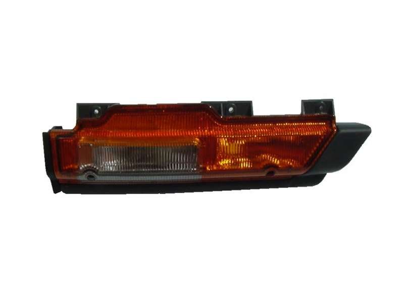Mitsubishi Canter FE5/FE6 1995-2005 - RH Door Flasher Clear/Amber PN: MB0828R