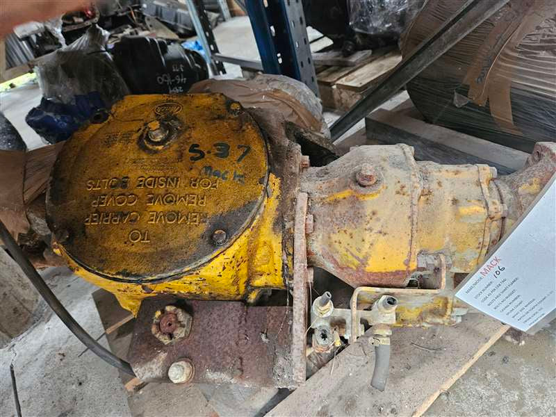 Mack R Series R686 - Front Diff Head  PN: 106