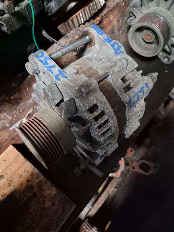 Mazda Titan LJR85 ljr85-7002777 - Alternator