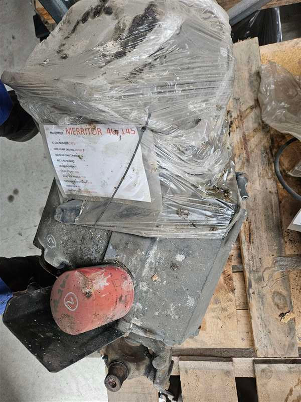 Ford L Series LT9000 "              " - Front Diff Head  PN: 2471