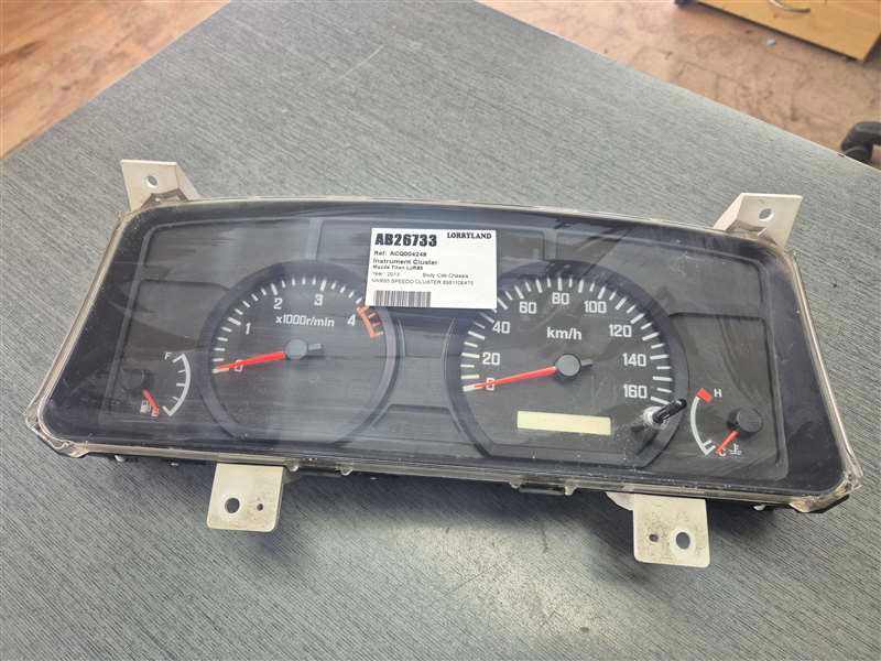 Mazda Titan LJR85 LJR85-703502 - Instrument Cluster