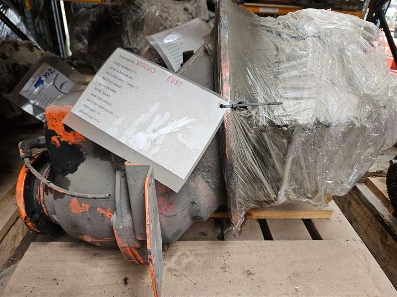 Volvo FH Series FH12/16 1995-2002 "                  " - Front Diff Head  PN: 2776