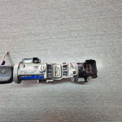 2008 Isuzu N-Series NHR NHR85 - Ignition Barrel with keys PN: