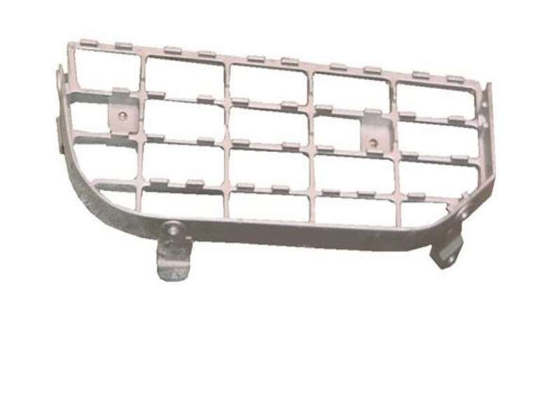 Nissan UD MK Series MK210 - RH Step Plate Upper PN: NS0629R