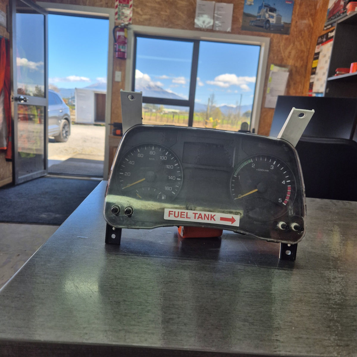2011 Mitsubishi Canter FE* FEA50 - Instrument Cluster PN: A2C53352990