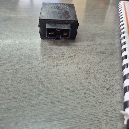 1997 Isuzu N-Series NKR NKR66E-7512026 - Flasher Relay PN: 8970865081