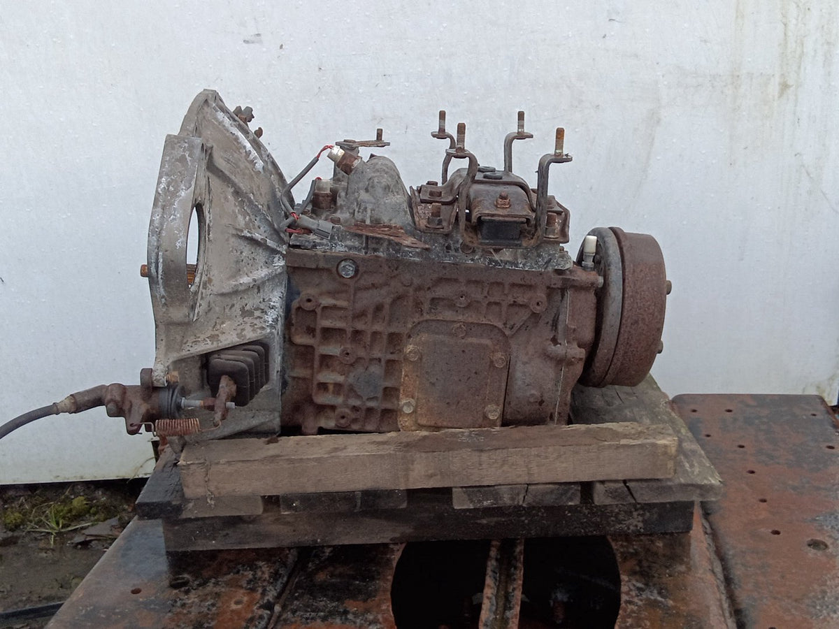 2002 Isuzu N-Series NPR- Trans/Gearbox PN: