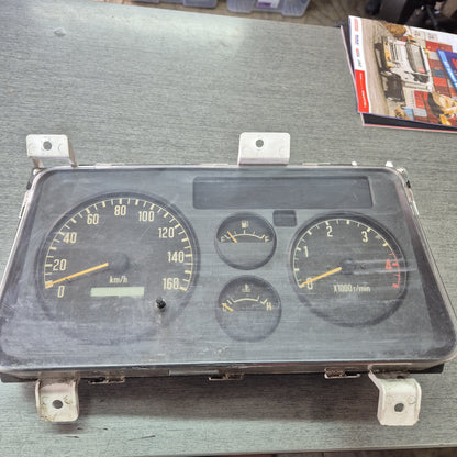 2005 Isuzu N-Series NPR NPR66L - Instrument Cluster PN: 8-97170-600-2