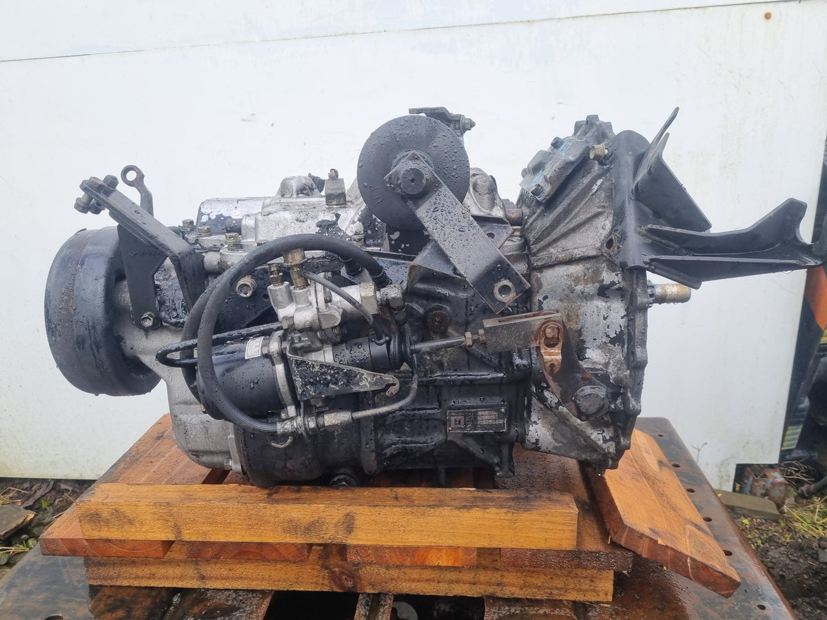 1990 Isuzu Forward FRR32LB - Trans/Gearbox PN: BG6U 6 speed