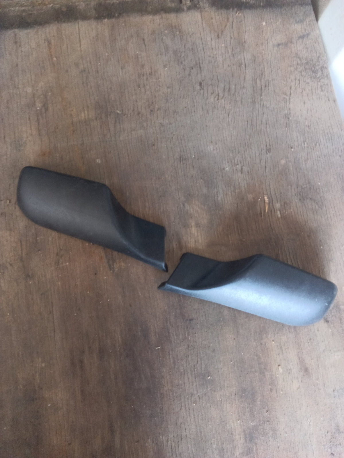 Scania P-series - Bonnet Hinge Pair PN: SC04 21
