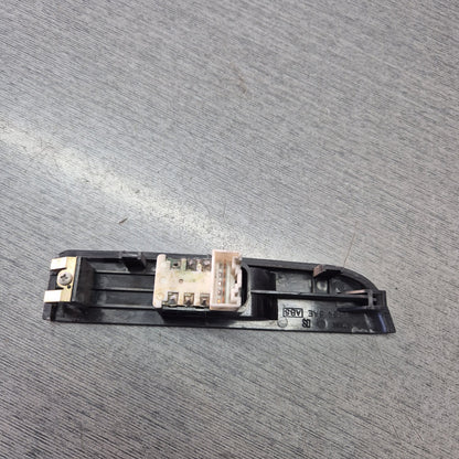 2005 Isuzu N-Series NPR NPR66L - Left Front Window Switch PN: