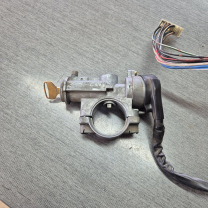 2004 Hino 500 Series GD GD3H - Ignition Barrel PN: