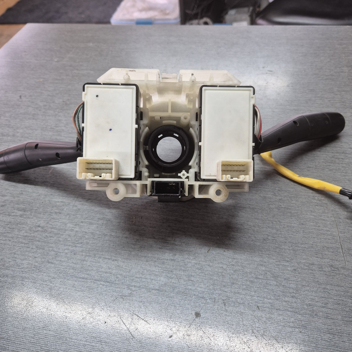 2015 Isuzu Elf NJR85 - Combination Switch PN:
