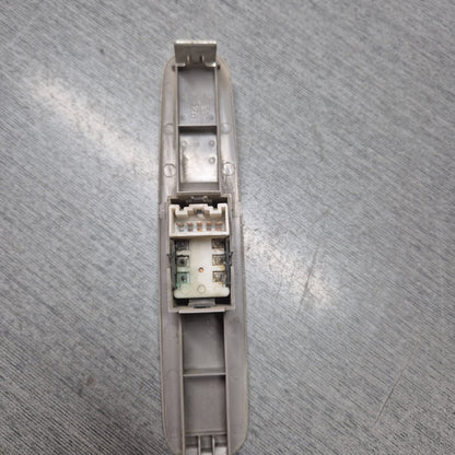 2006 Hino Dutro 000290 - Left Window Switch PN: