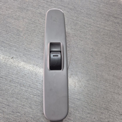 2011 Hino Dutro XZU454 - Left Window Switch PN:
