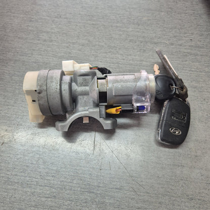 2019 Hyundai Mighty HD60 MIGHTY EX6 - Ignition Barrel PN:
