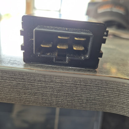 2008 Isuzu Elf NKR85 - Flasher Relay PN: 1834700570