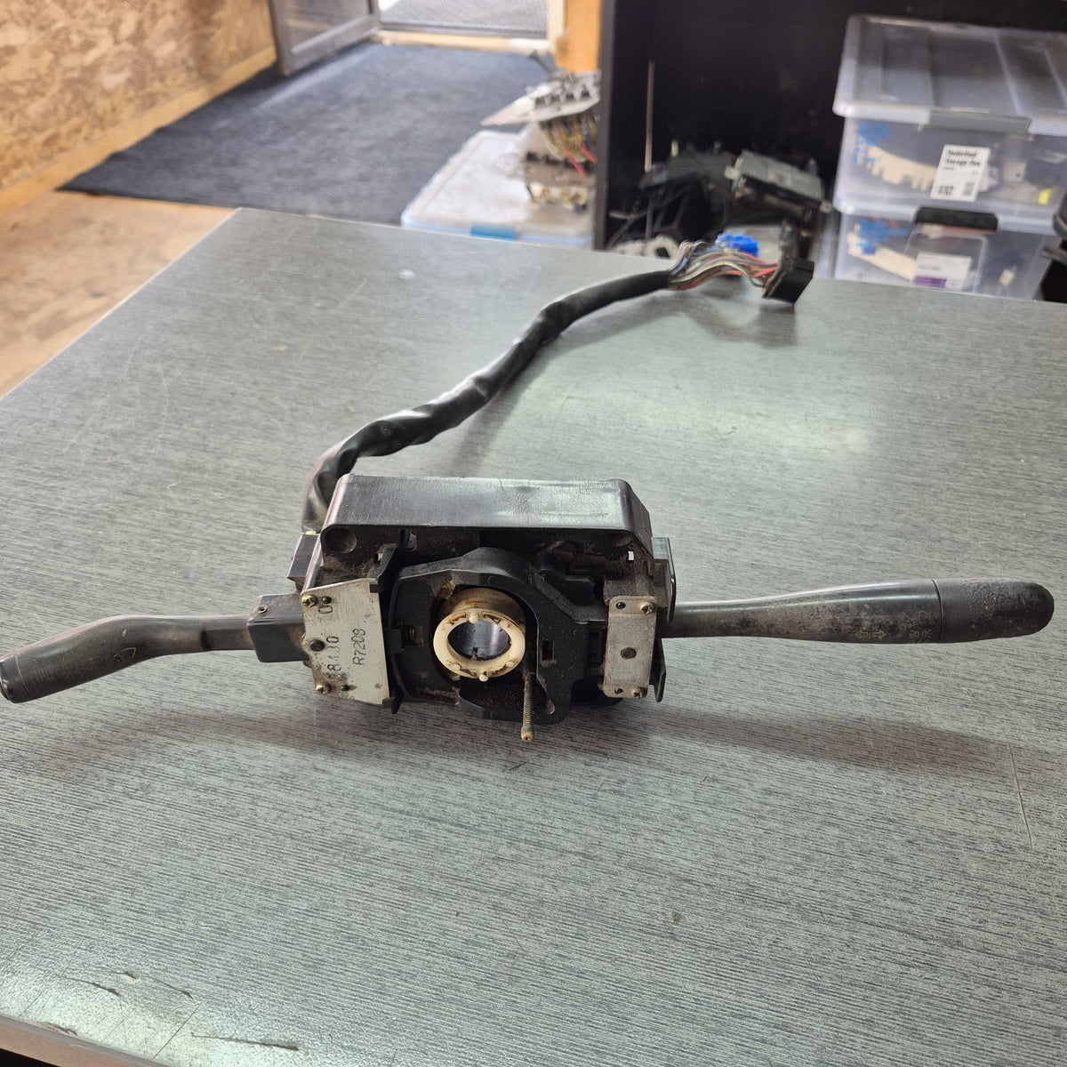 1997 Isuzu Elf NKR NKR66E - Combination Switch PN: