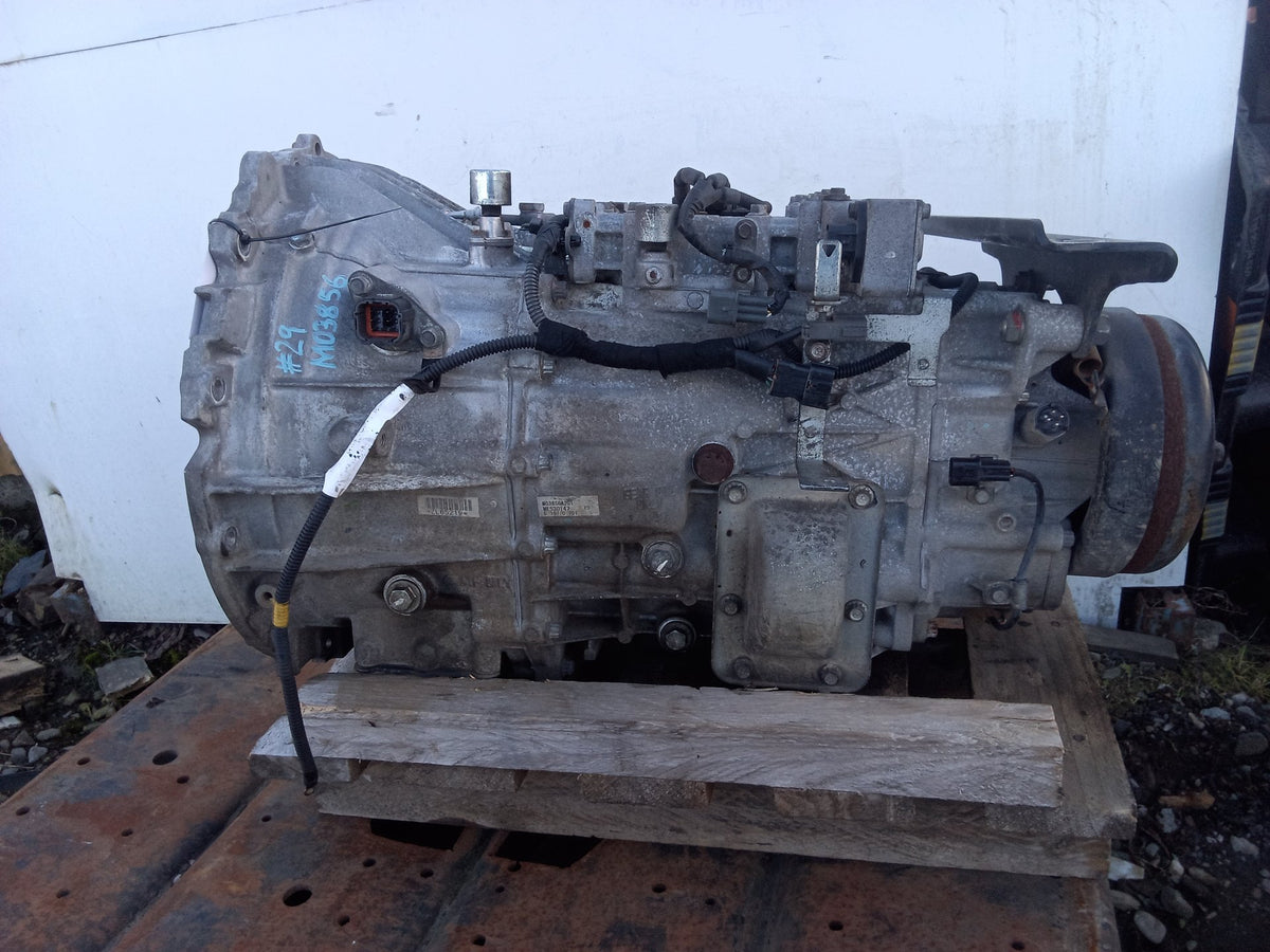 2018 Mitsubishi Canter feb51g - Transmission PN: m038s6