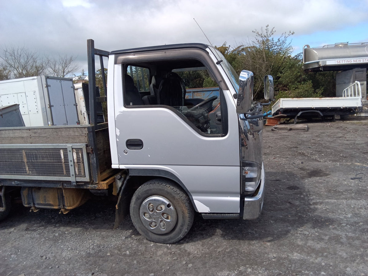2005 Isuzu Elf NHR69