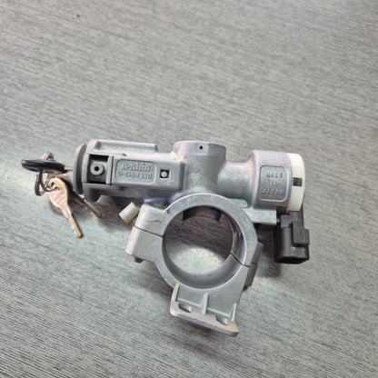2011 Hino 700 Series All Series FY1EU - Ignition Barrel with keys PN: