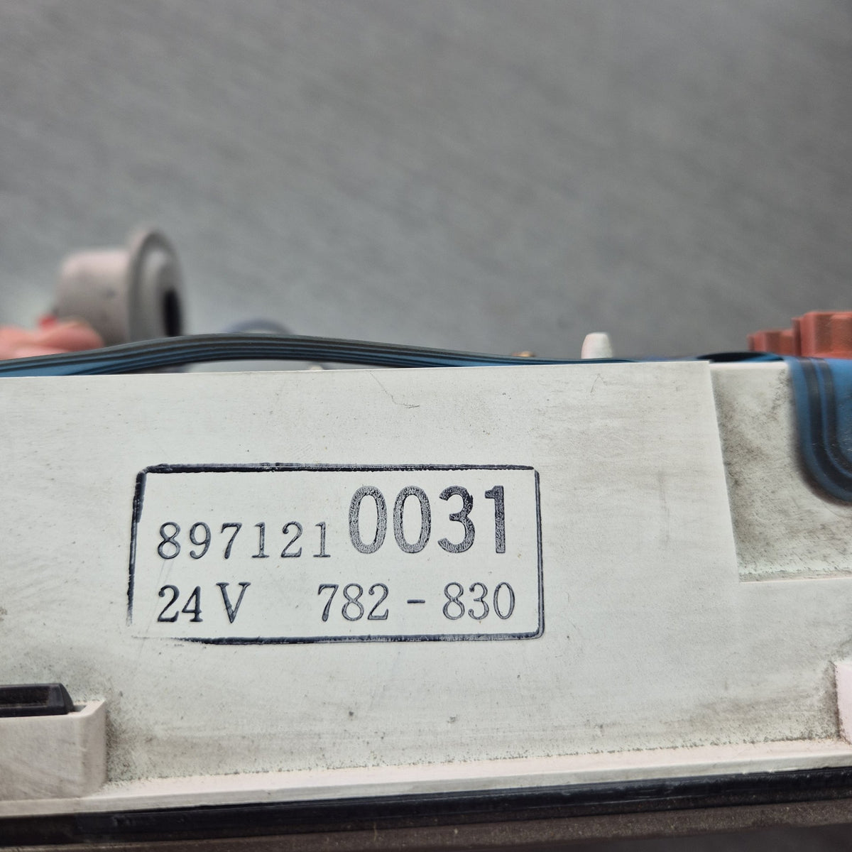 1996 Isuzu Elf NKR66E - Instrument Cluster PN: 897121