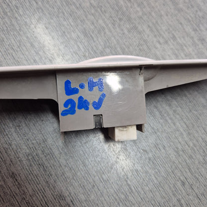 2007 Hino Dutro XZU524 - Left Window Switch PN: