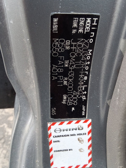 2010 Hino 300 Series 001048