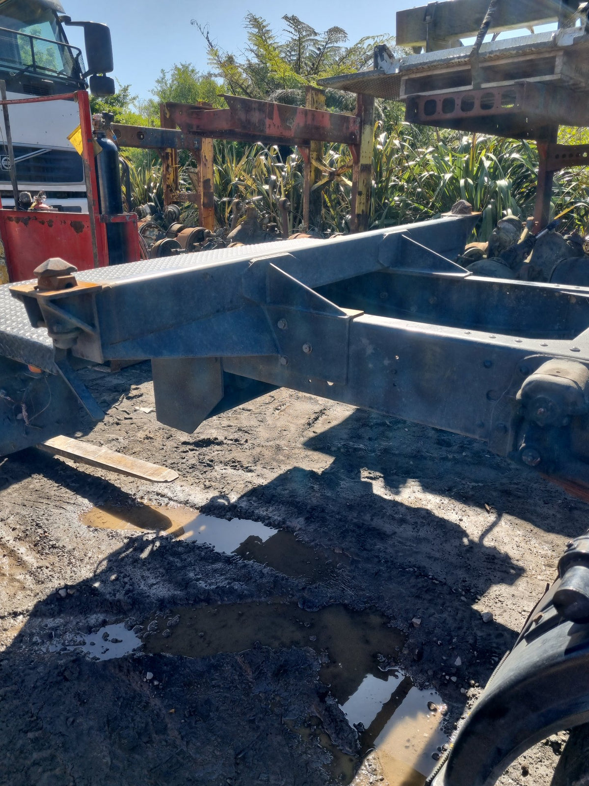 2003 fg1j - container mounts with twistlocks PN: