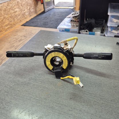 2010 Mitsubishi Canter KJ00356 - Combination Switch PN: