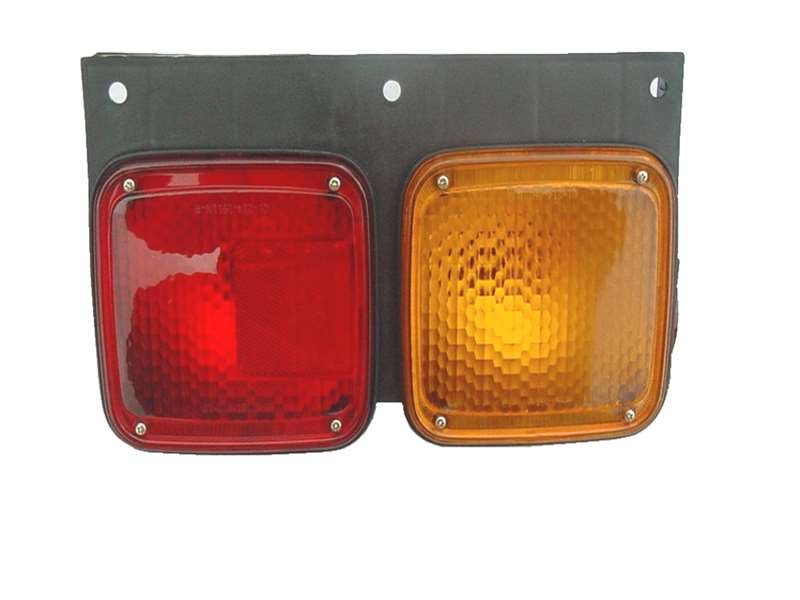Isuzu GIGA 1997-on - Taillight PN: IZ0927R