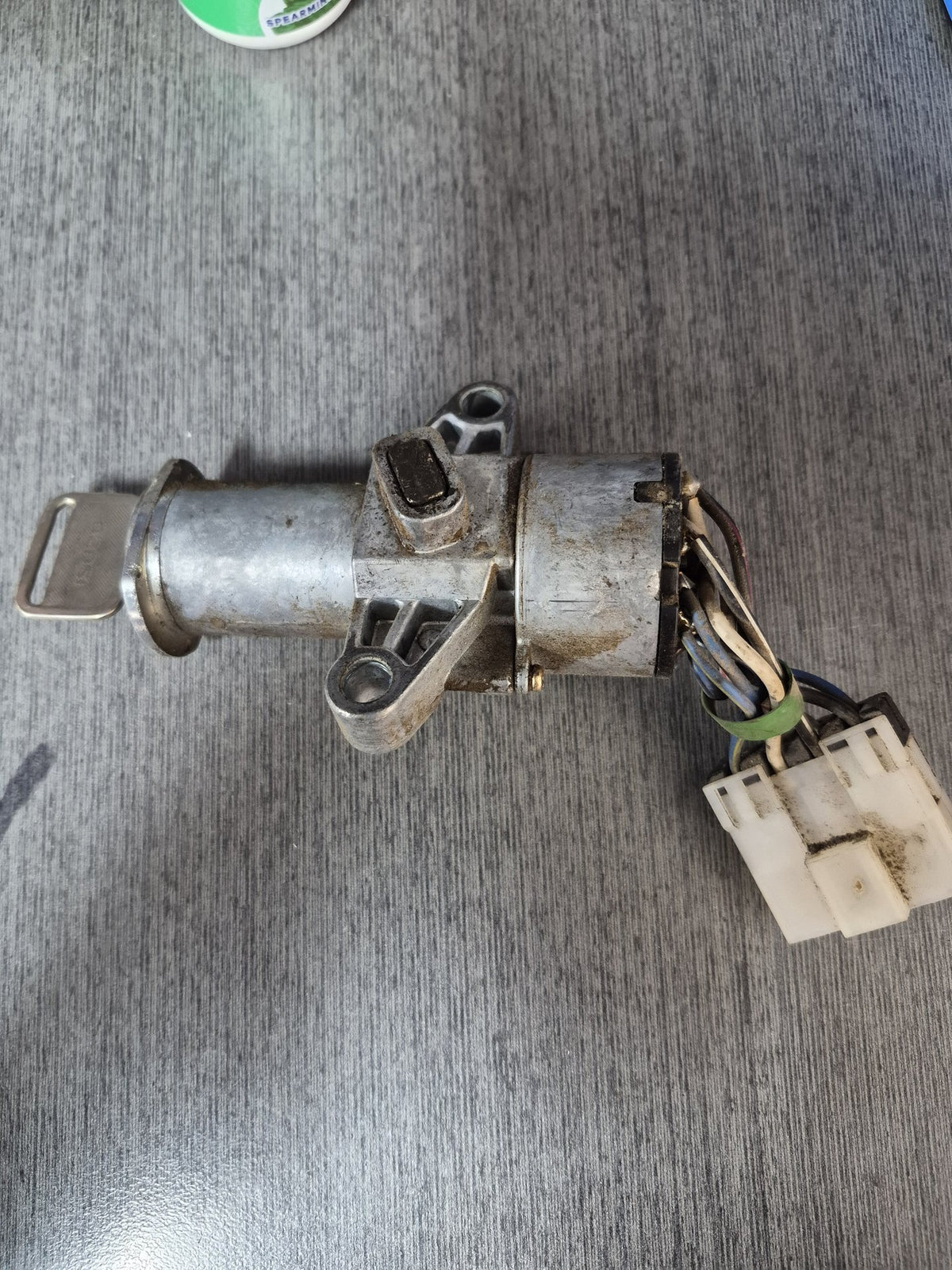 2005 Isuzu Giga CXZ CXZ51- Ignition Barrel PN: