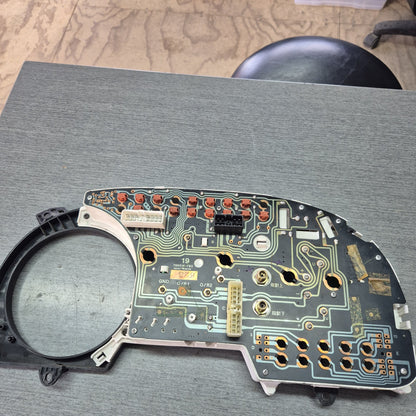 2006 Isuzu Forward 1400 JALFVZ23S47000112 - Instrument Cluster PN: 1-83114-983-0