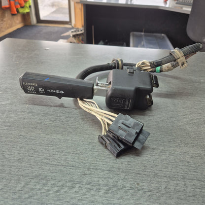 2003 Mack CX Series CX688 CX688 VISION - Light Combination Switch PN: