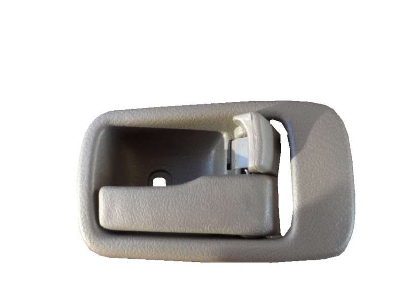 Isuzu GIGA 1997-on - Right Front Door Interior Handle PN: IZ0923R
