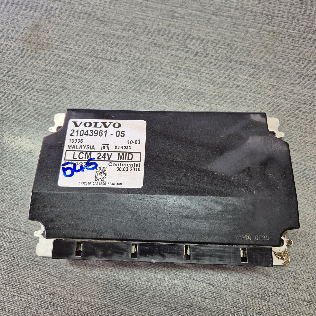 2010 Volvo 480 E YV5JSW0G7AD132545 - Light Control Module PN: 21043961-05