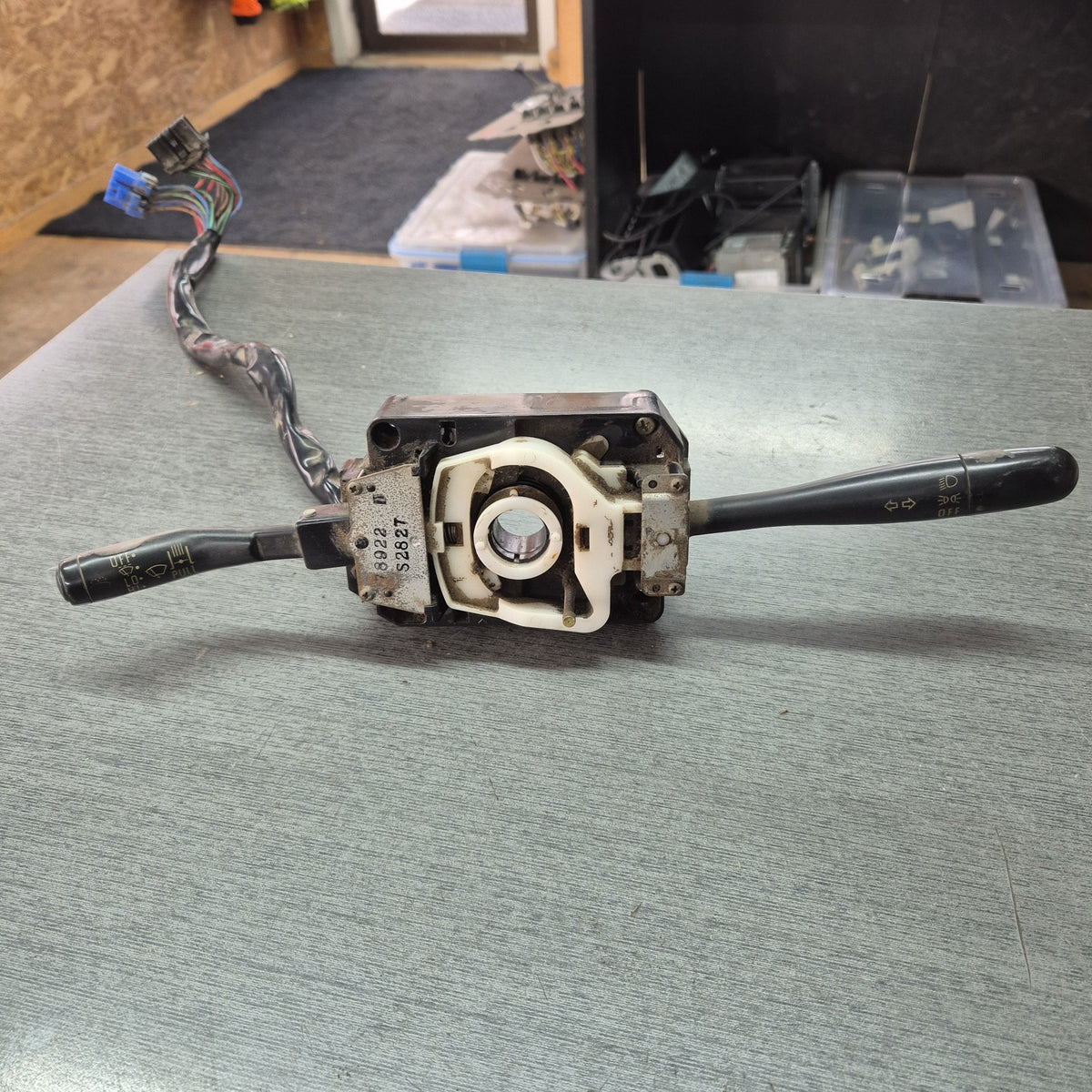 2003 Isuzu NKR nkr300c - Combination Switch PN: